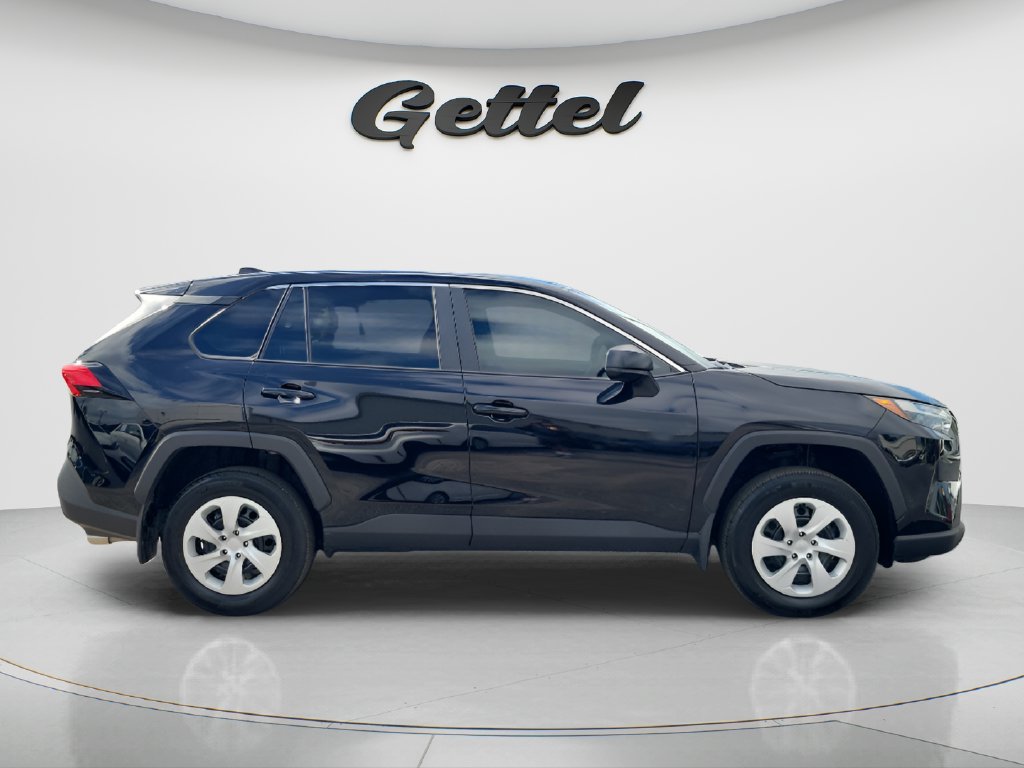 Used 2025 Toyota RAV4 LE FWD image 4