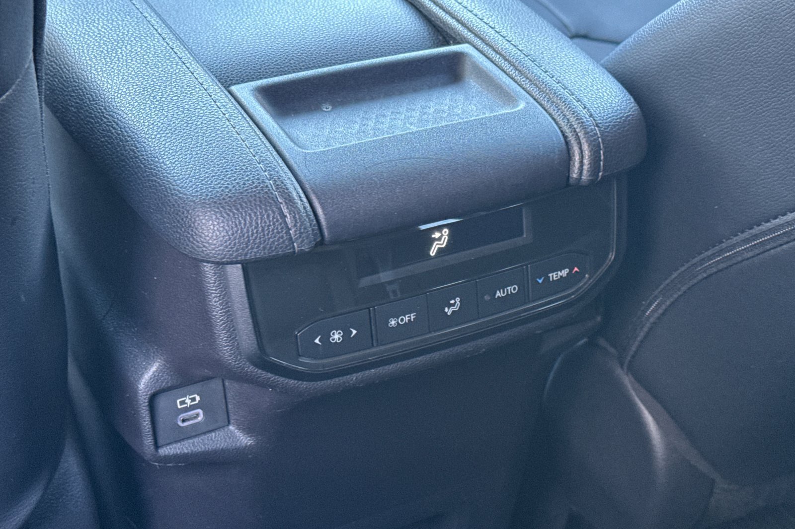 Certified 2024 Toyota Grand Highlander AWD image 17