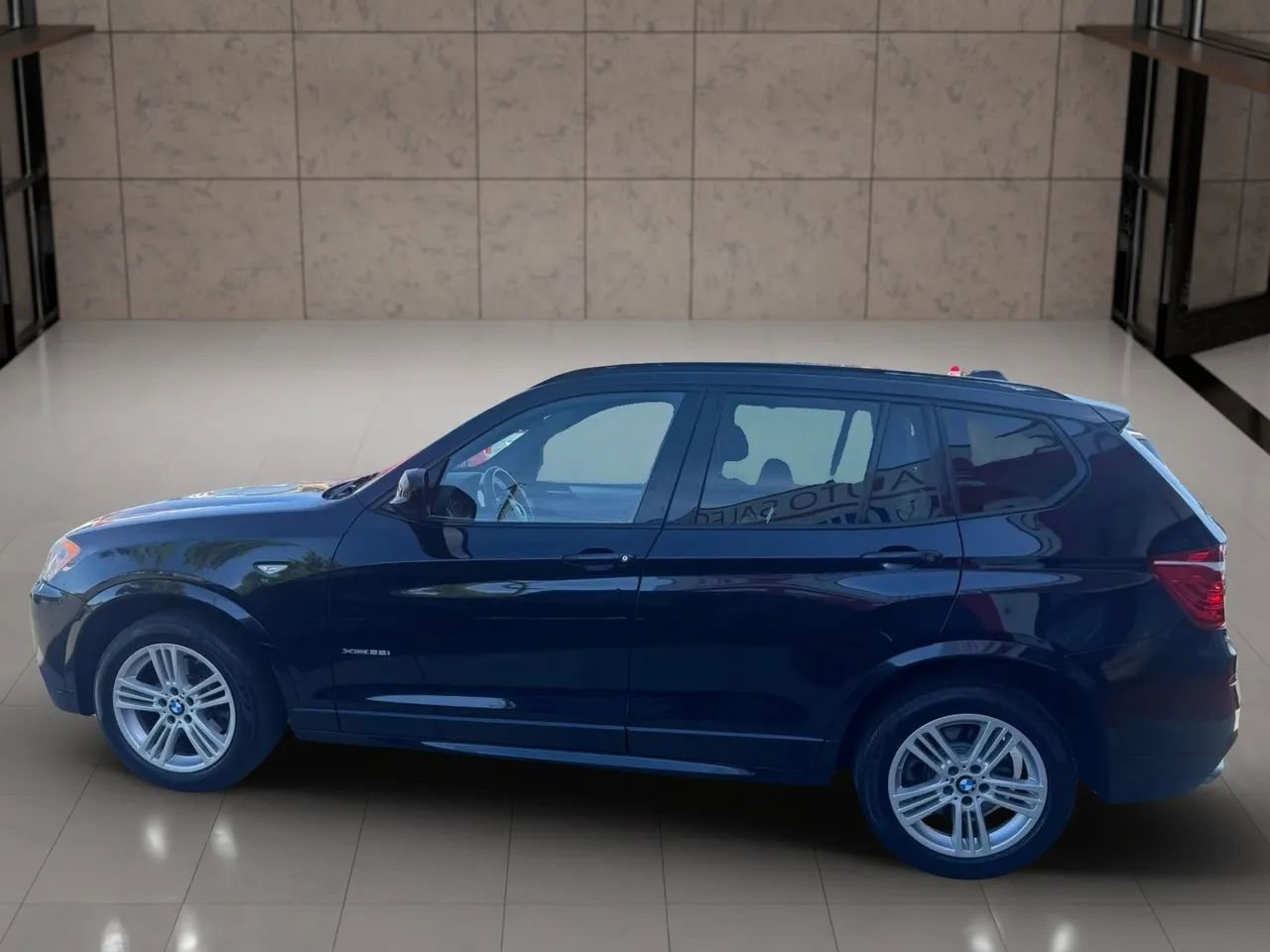 Used 2011 BMW X3 xDrive28i image 3