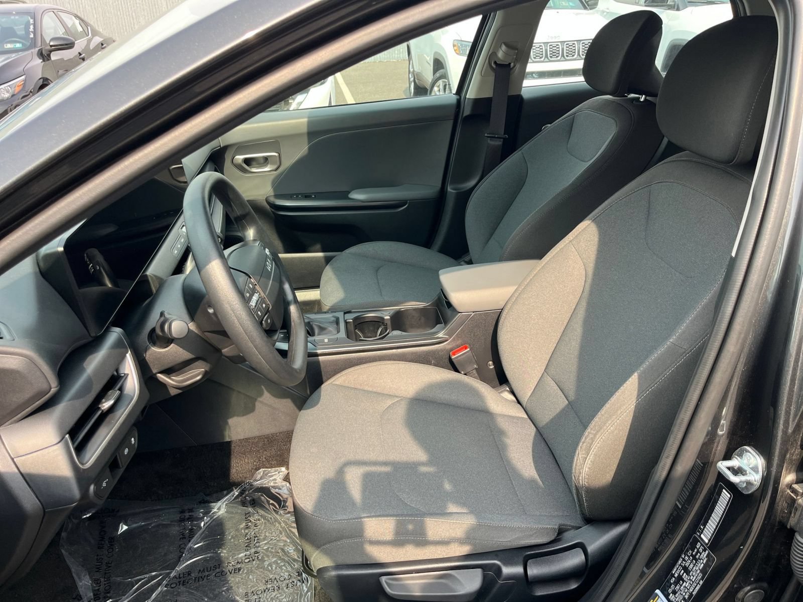 Used 2025 Kia K4 FWD image 35