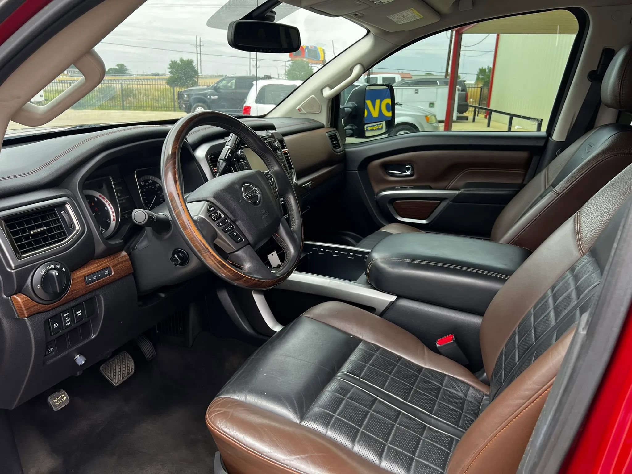 Used 2016 Nissan Titan Platinum Reserve RWD image 12