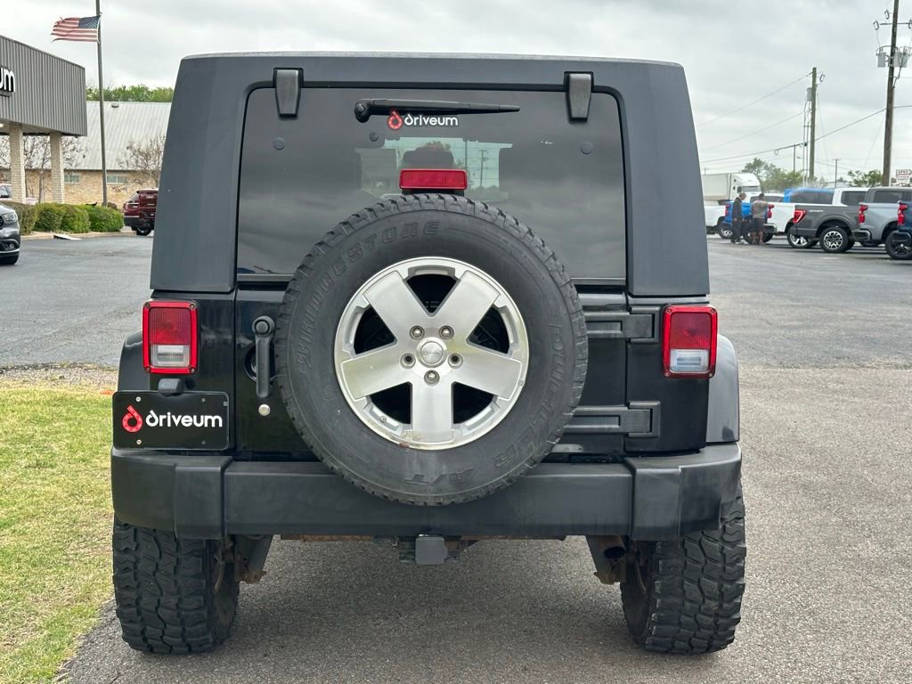 Used 2008 Jeep Wrangler Unlimited Sahara w/ Trailer Tow Group AWD/4WD image 5