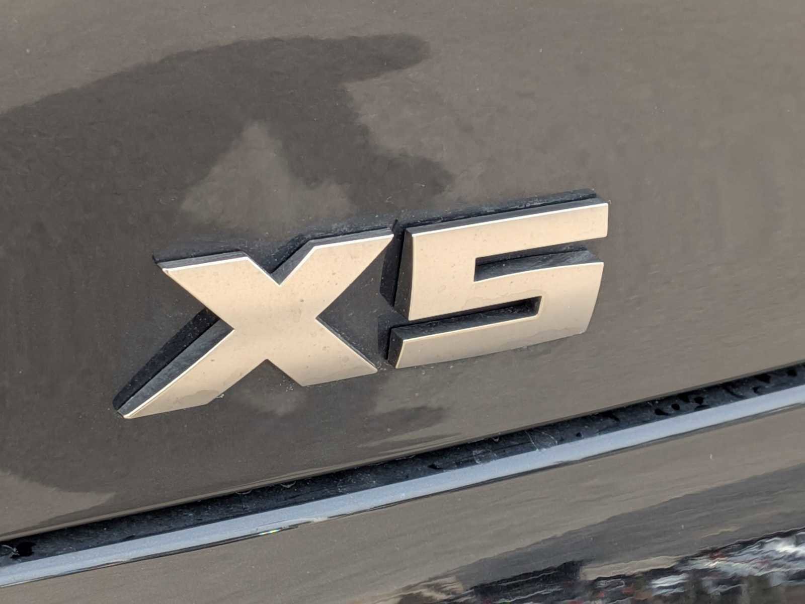 Used 2023 BMW X5 M50i w/ Executive Package image 11