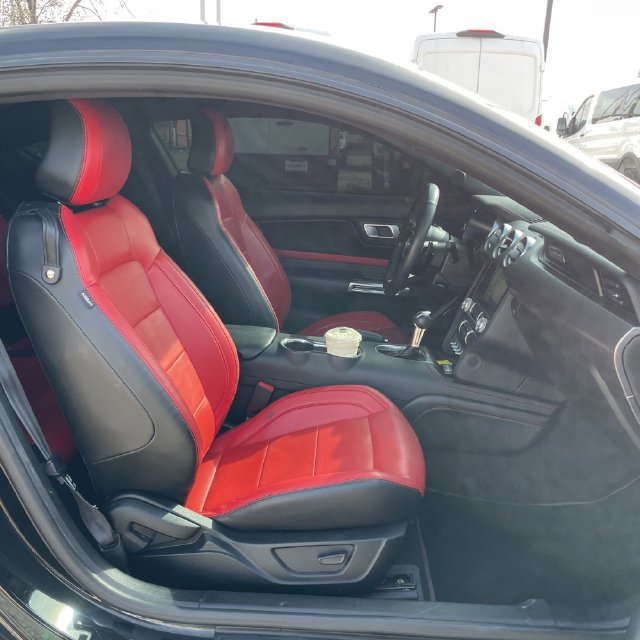 Used 2022 Ford Mustang GT Premium w/ Equipment Group 401A RWD image 14