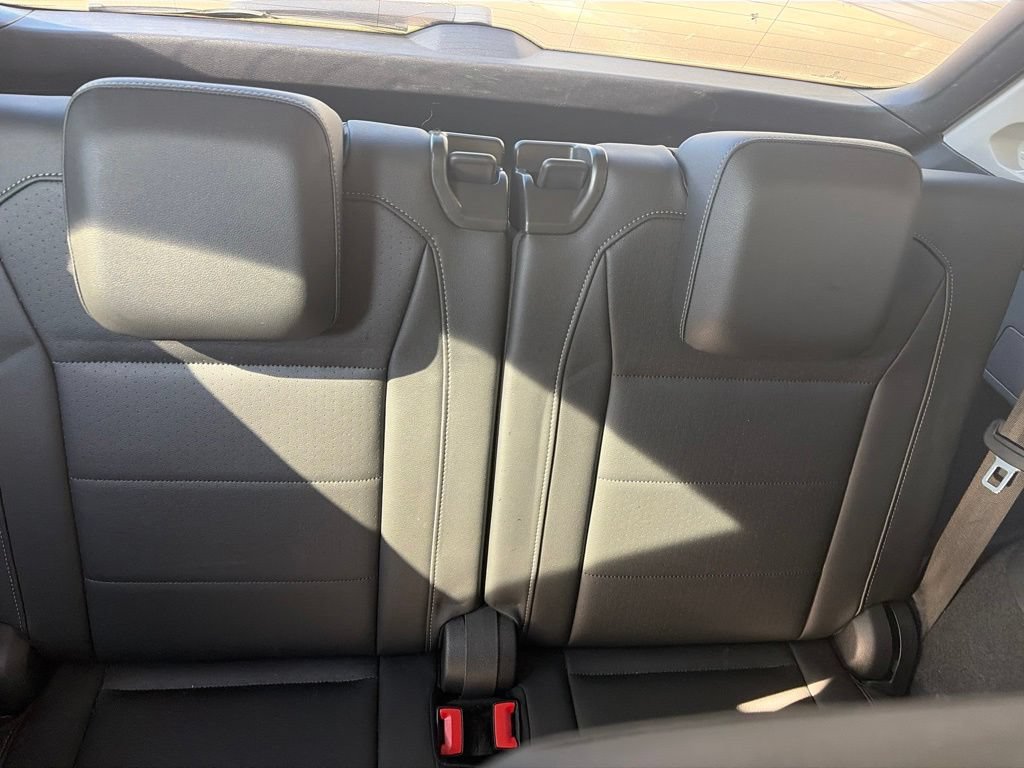 Used 2019 Volkswagen Tiguan SE FWD image 12