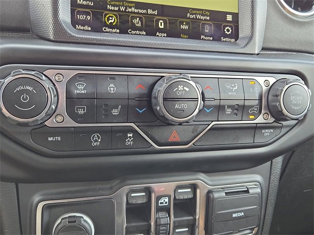 Used 2021 Jeep Wrangler Unlimited Sahara w/ Dual Top Group image 16