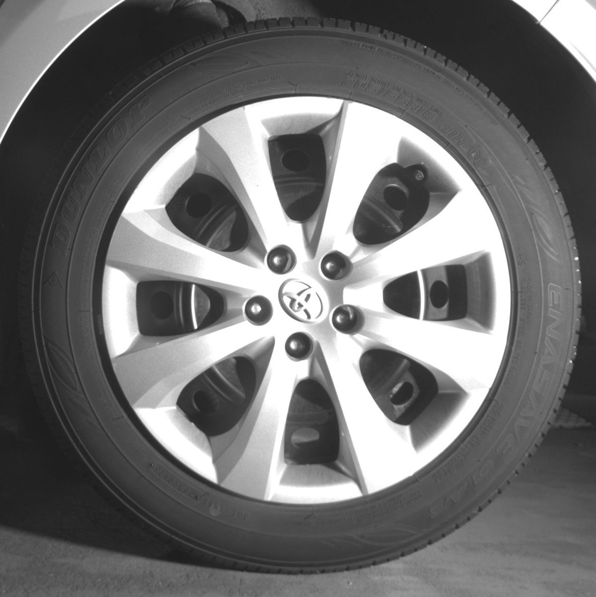 Used 2025 Toyota Corolla LE FWD image 14