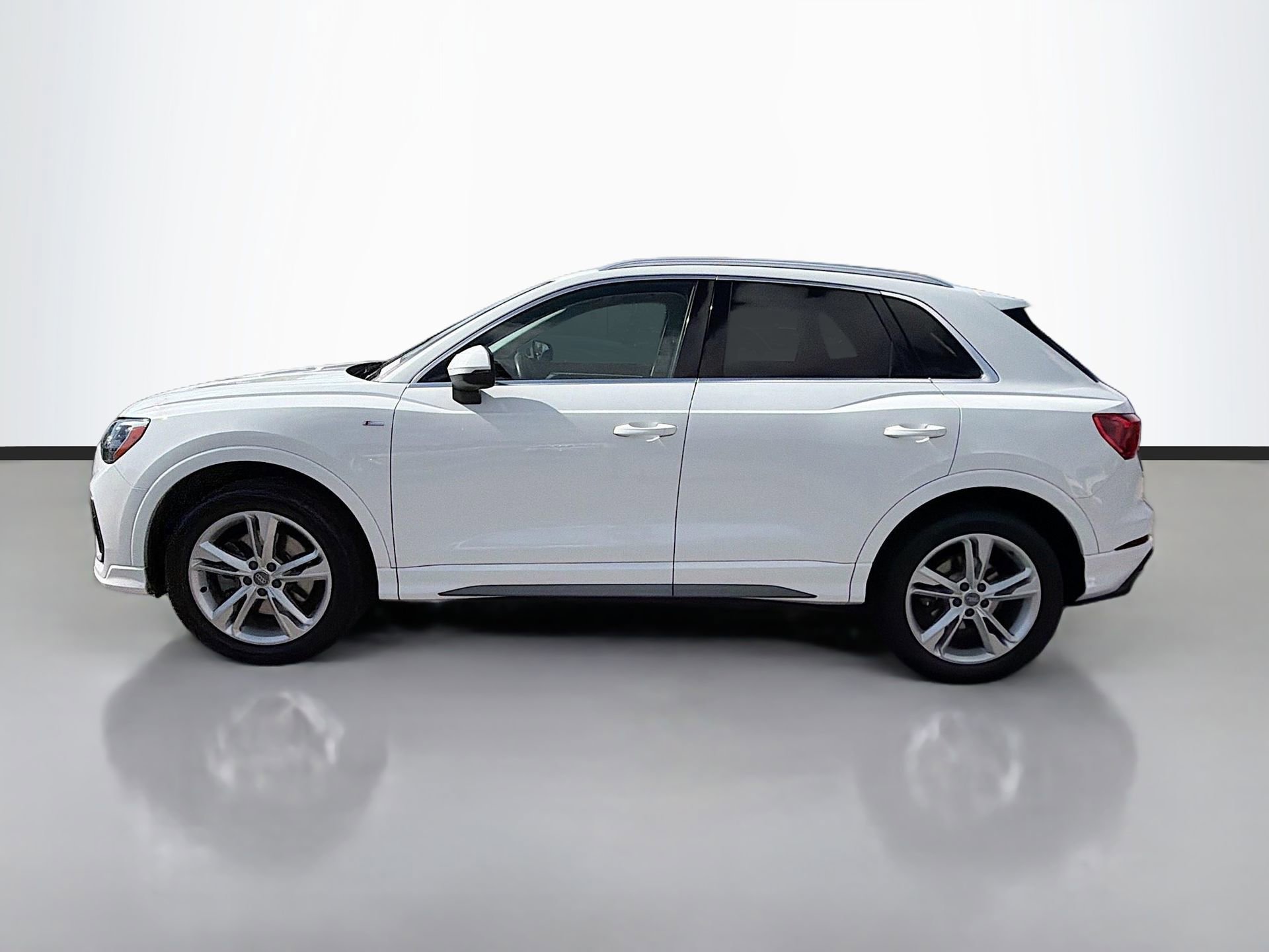 Used 2020 Audi Q3 2.0T Premium image 7