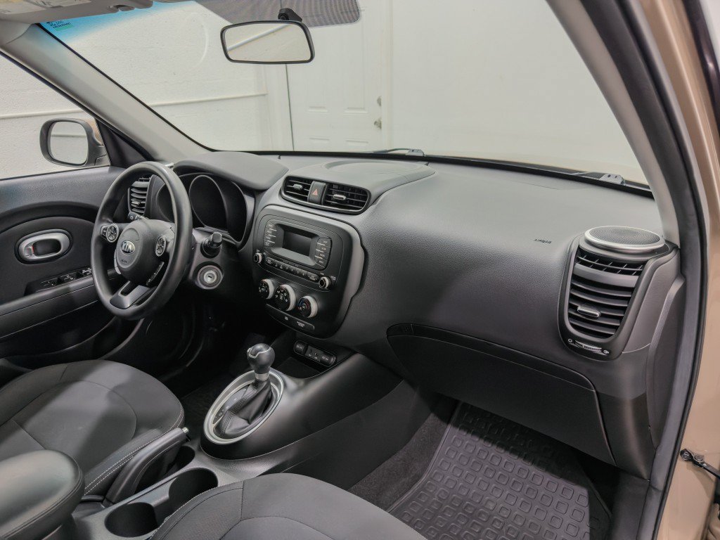 Used 2014 Kia Soul FWD image 20