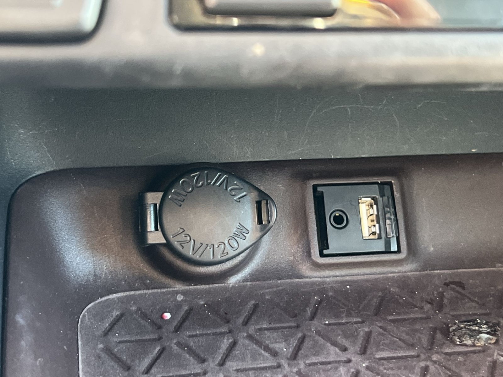 Used 2019 Toyota RAV4 Limited w/ All Weather Liner Package AWD/4WD image 27