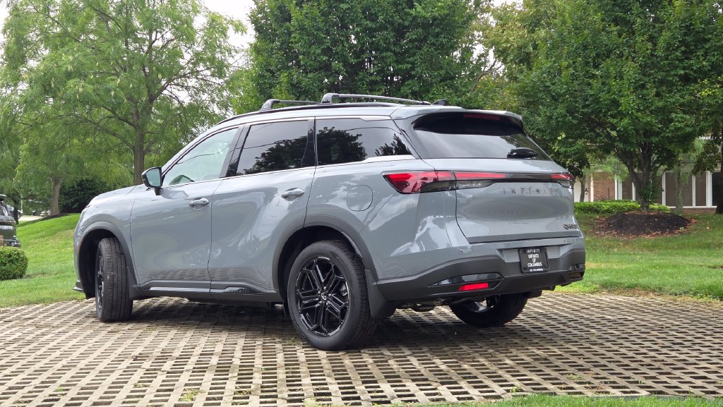 New 2027 INFINITI QX60 Sport w/ Dark Cargo Package AWD/4WD image 8