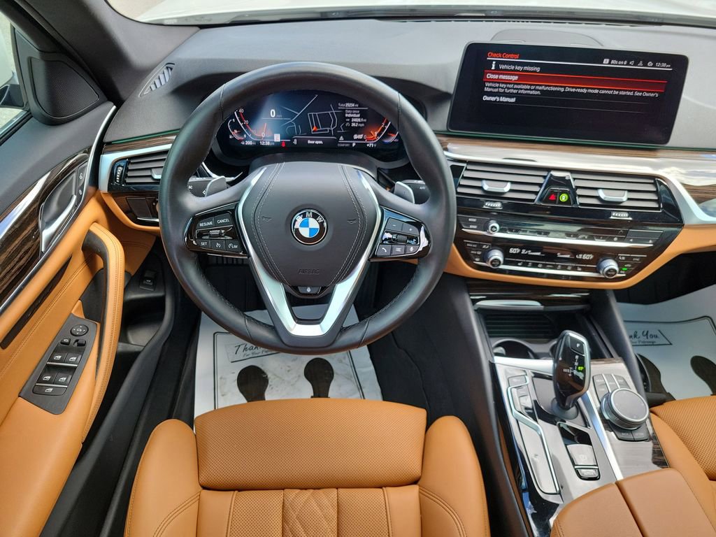 Used 2022 BMW 530i w/ Convenience Package image 16