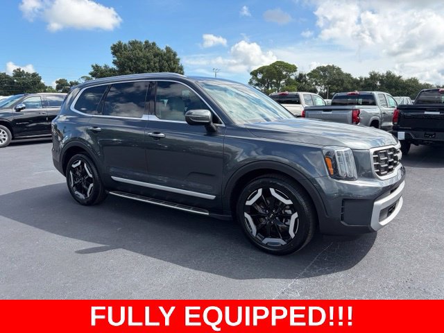 Used 2023 Kia Telluride S w/ S Sunroof Package