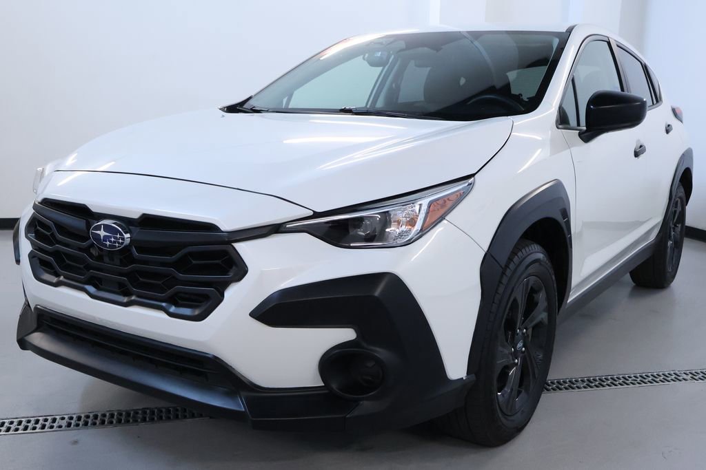 Used 2024 Subaru Crosstrek 2.0i image 3