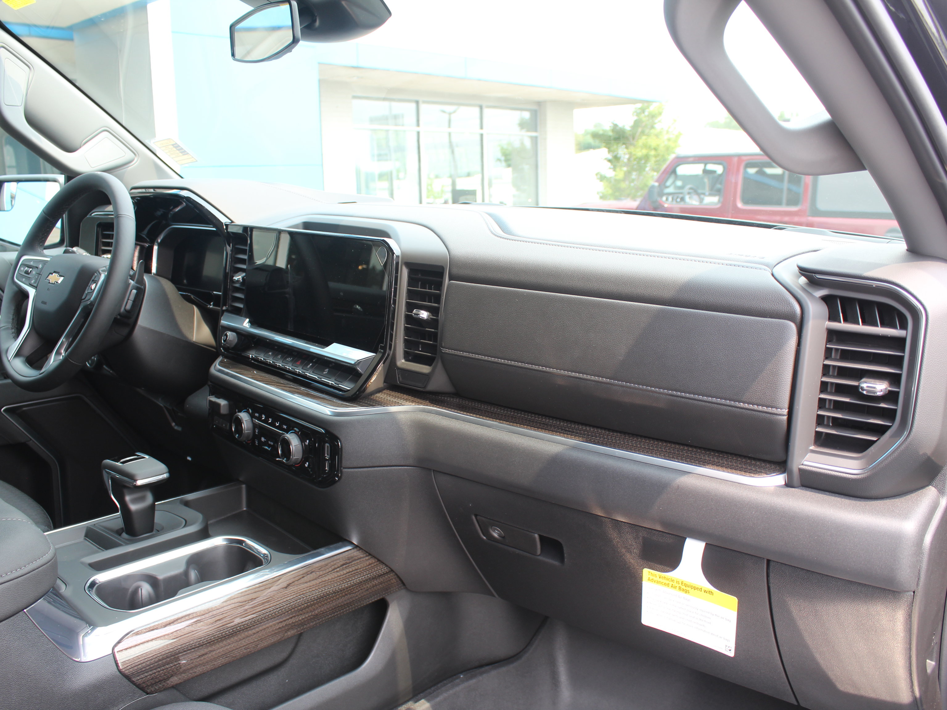 New 2026 Chevrolet Silverado 1500 LT w/ Z71 Off-Road Package AWD/4WD image 14