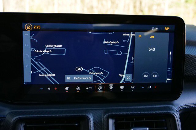 Used 2025 Ford Mustang Dark Horse image 13