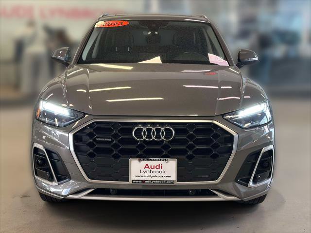Used 2023 Audi Q5 2.0T Premium w/ Convenience Package image 2