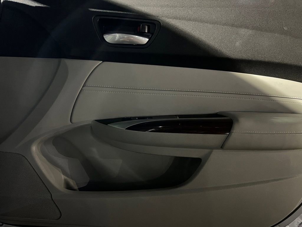 Used 2015 Acura TLX V6 w/ Technology Package image 11