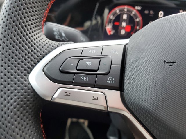 New 2026 Volkswagen GTI SE FWD image 21