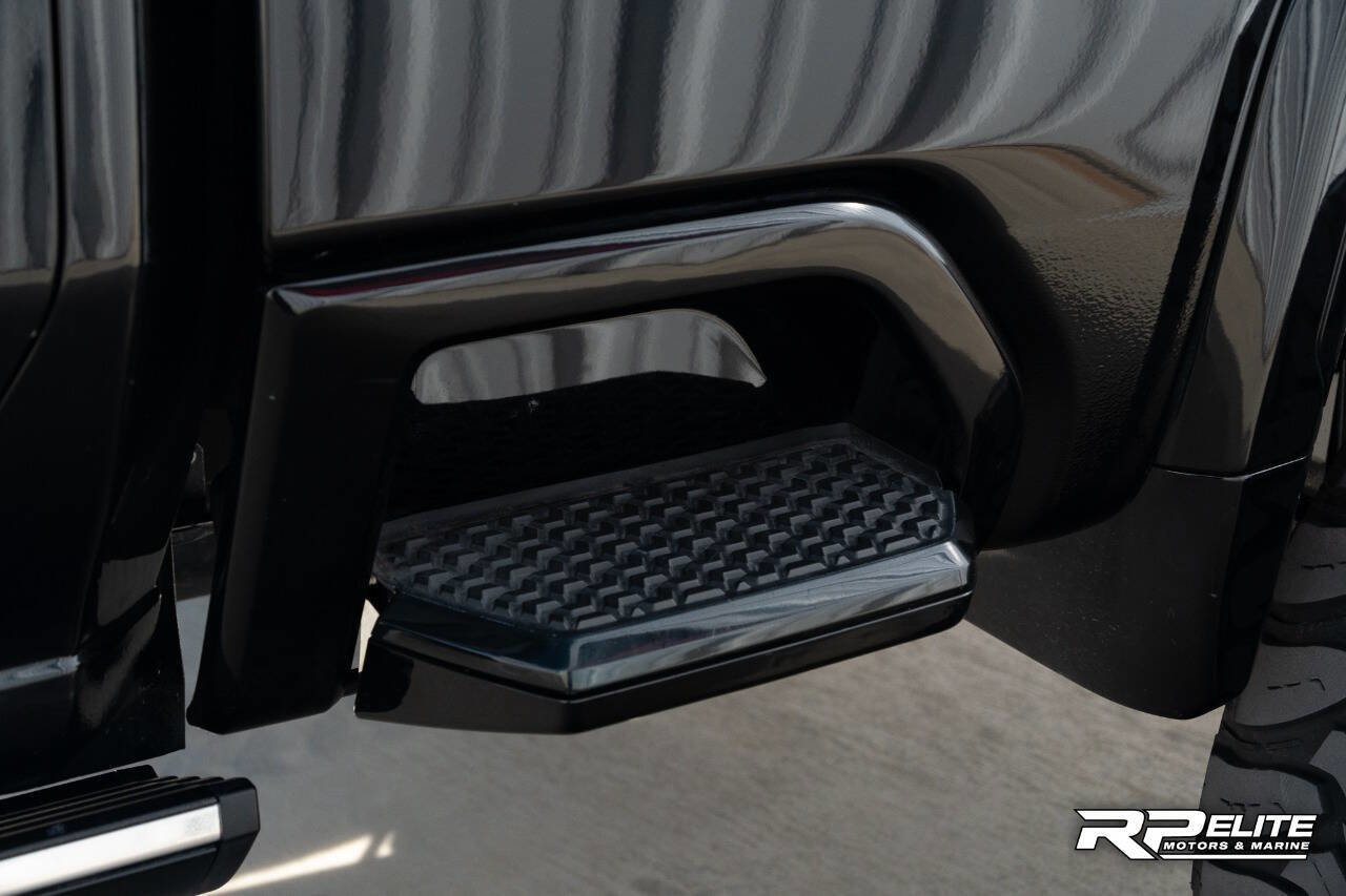 Used 2025 GMC Sierra 2500 Denali Ultimate image 29