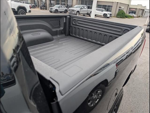 Used 2025 RAM 2500 Laramie AWD/4WD image 18