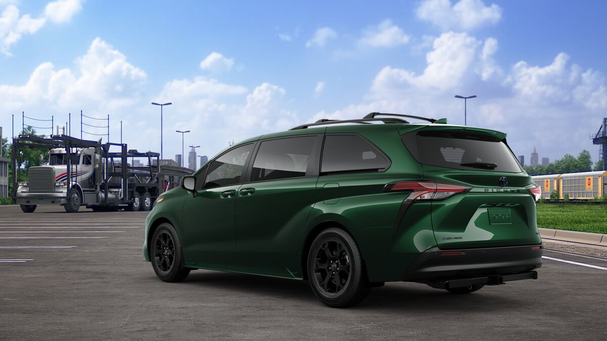 New 2025 Toyota Sienna XLE Woodland Edition image 6
