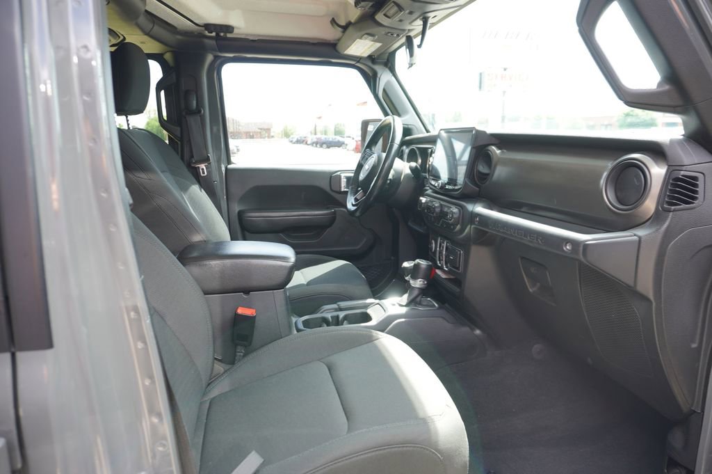 Used 2019 Jeep Wrangler Unlimited Sport S AWD/4WD image 9
