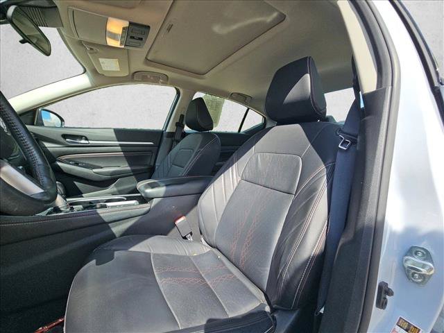 Used 2023 Nissan Altima 2.5 SR w/ SR Premium Package AWD/4WD image 14