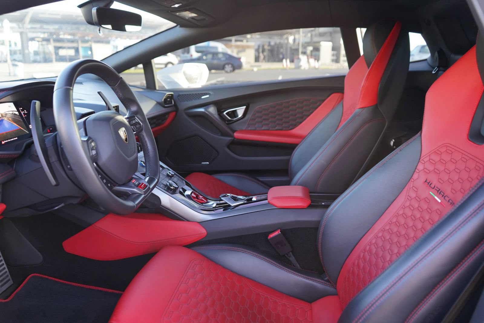 Used 2019 Lamborghini Huracan LP 580-2 RWD image 18