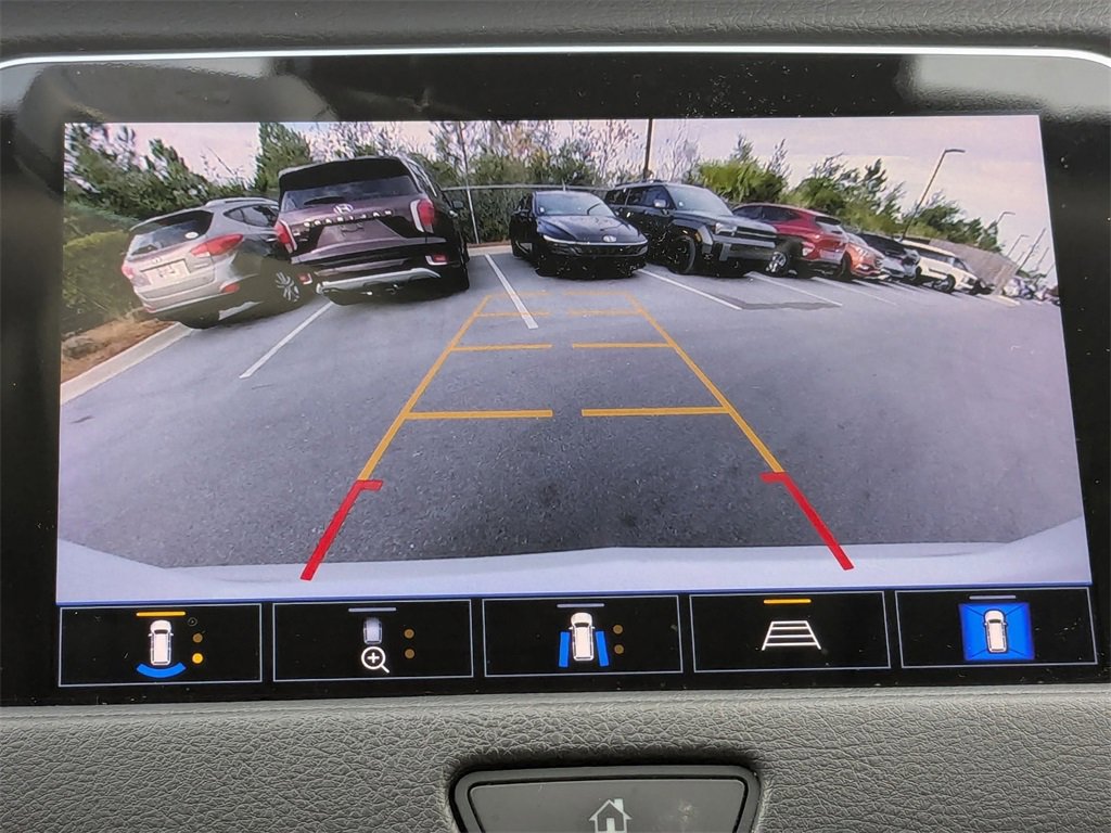 Used 2022 Cadillac XT4 Premium Luxury w/ Enhanced Visibility Package image 15