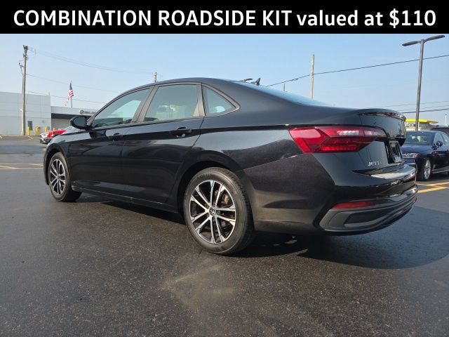 Certified 2023 Volkswagen Jetta Sport FWD image 6