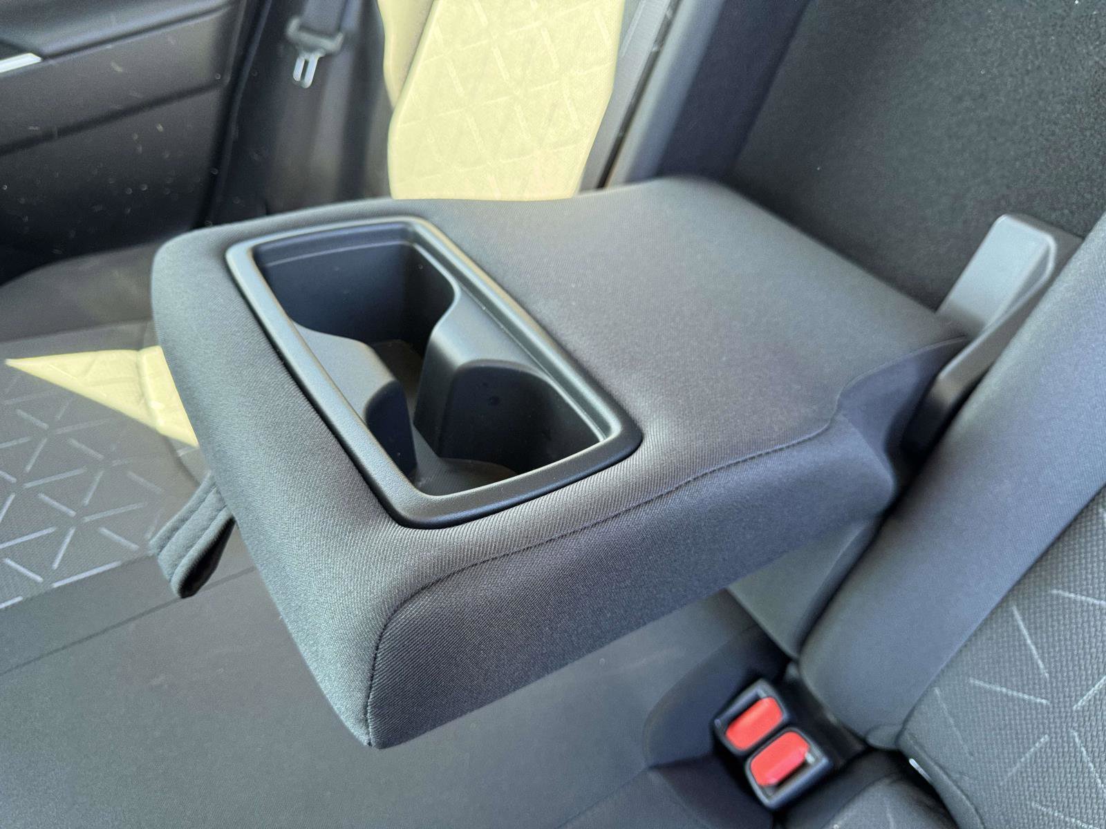 Used 2020 Toyota RAV4 XLE w/ All Weather Liner Package AWD/4WD image 10