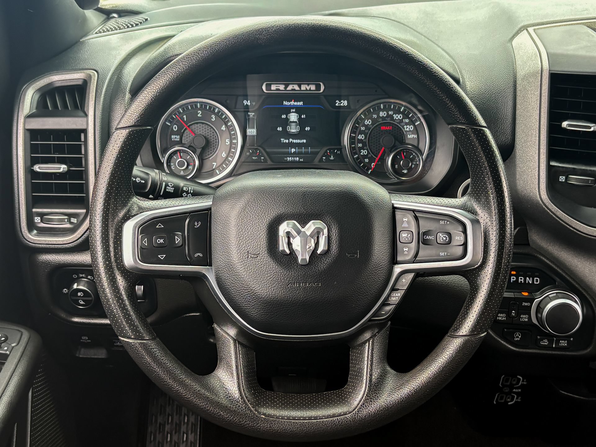 Used 2025 RAM 1500 Warlock AWD/4WD image 18