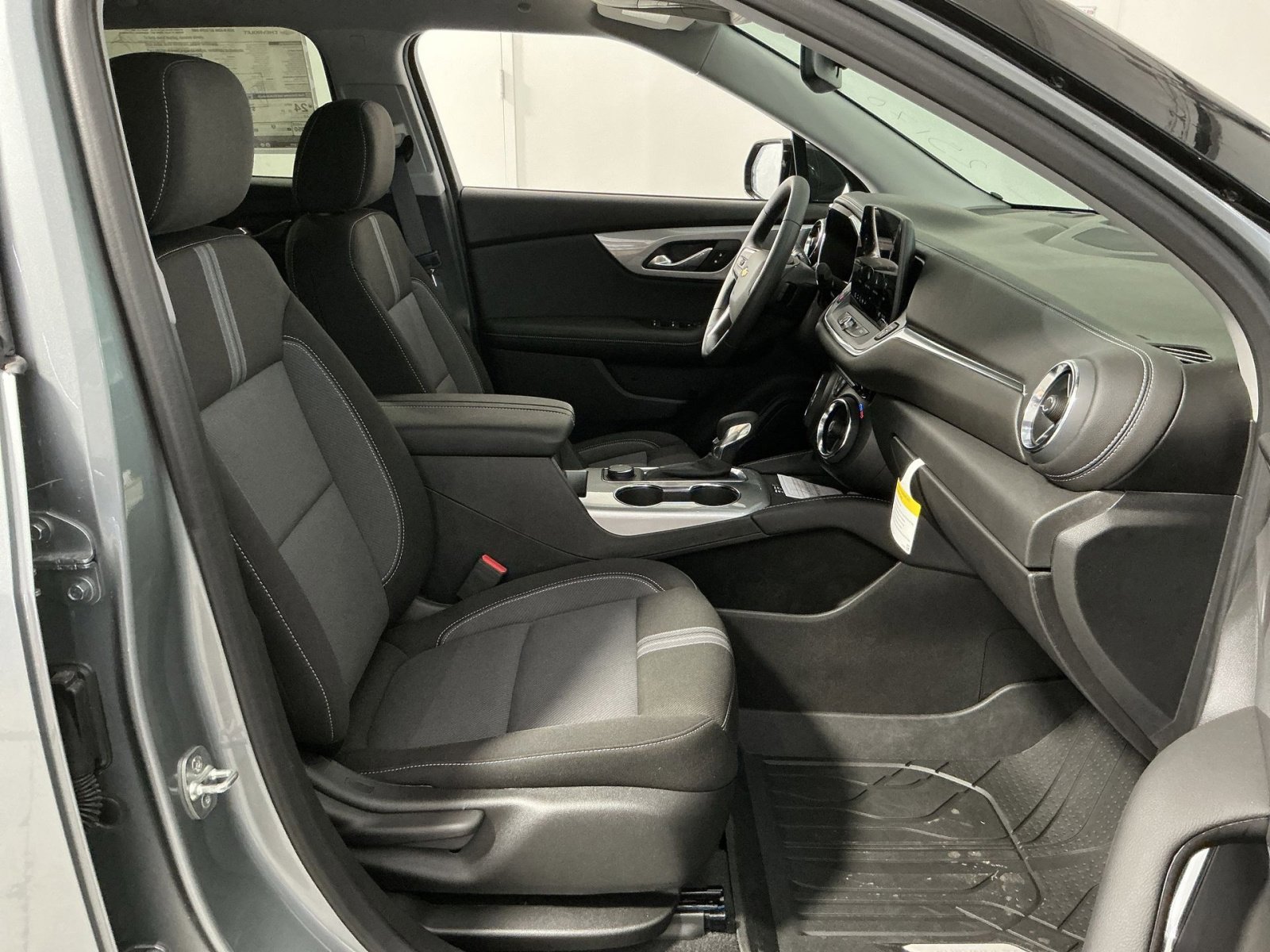 New 2026 Chevrolet Blazer LT w/ Convenience Package image 33