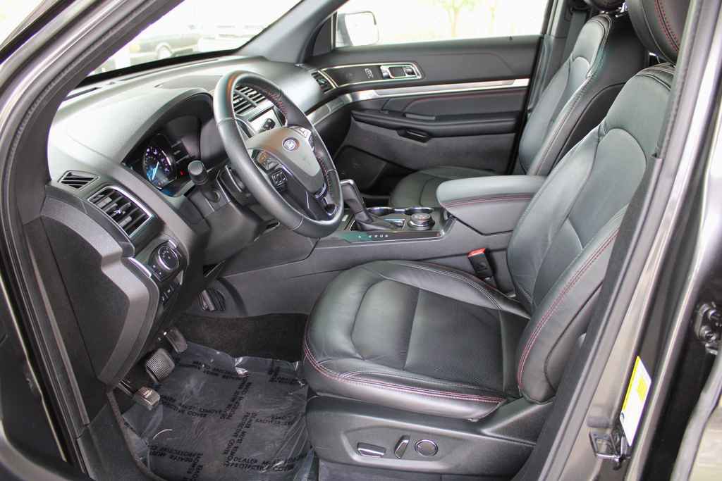 Used 2018 Ford Explorer Sport AWD/4WD image 9