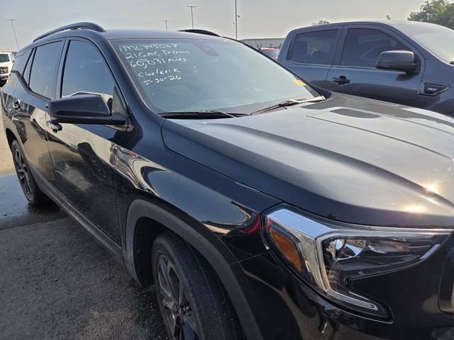 Used 2021 GMC Terrain SLE w/ Driver Convenience Package FWD image 4