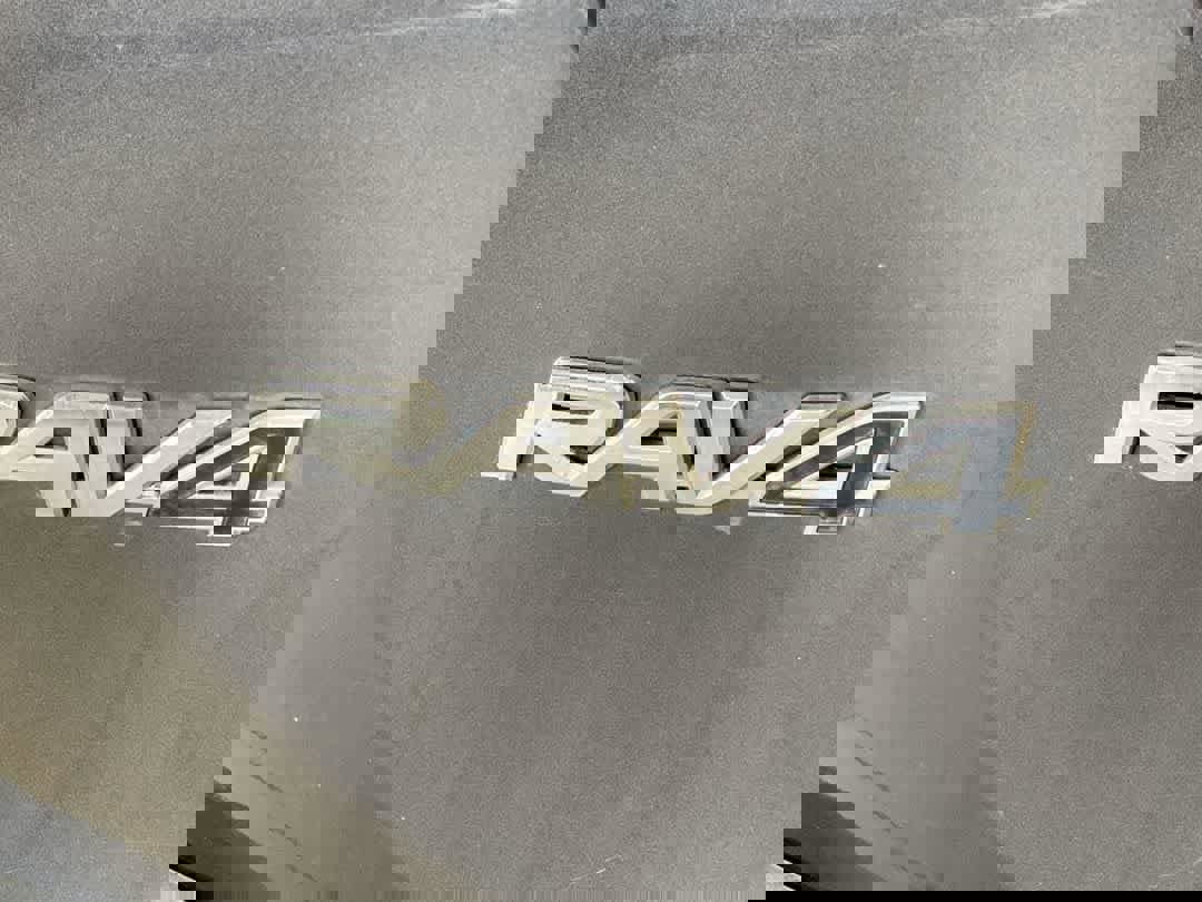 Used 2018 Toyota RAV4 LE w/ All Weather Liner Package image 11