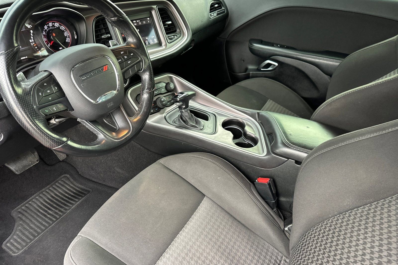 Used 2019 Dodge Challenger GT w/ Blacktop Package image 9