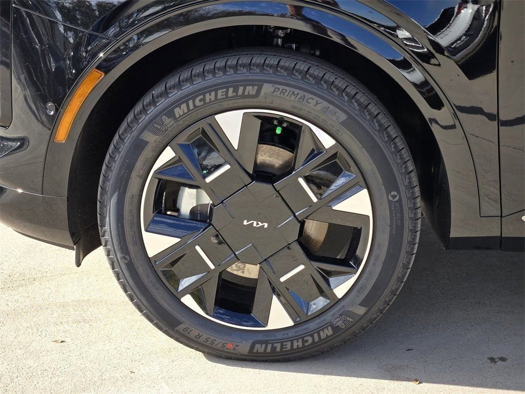 New 2026 Kia Sportage SX AWD/4WD image 9