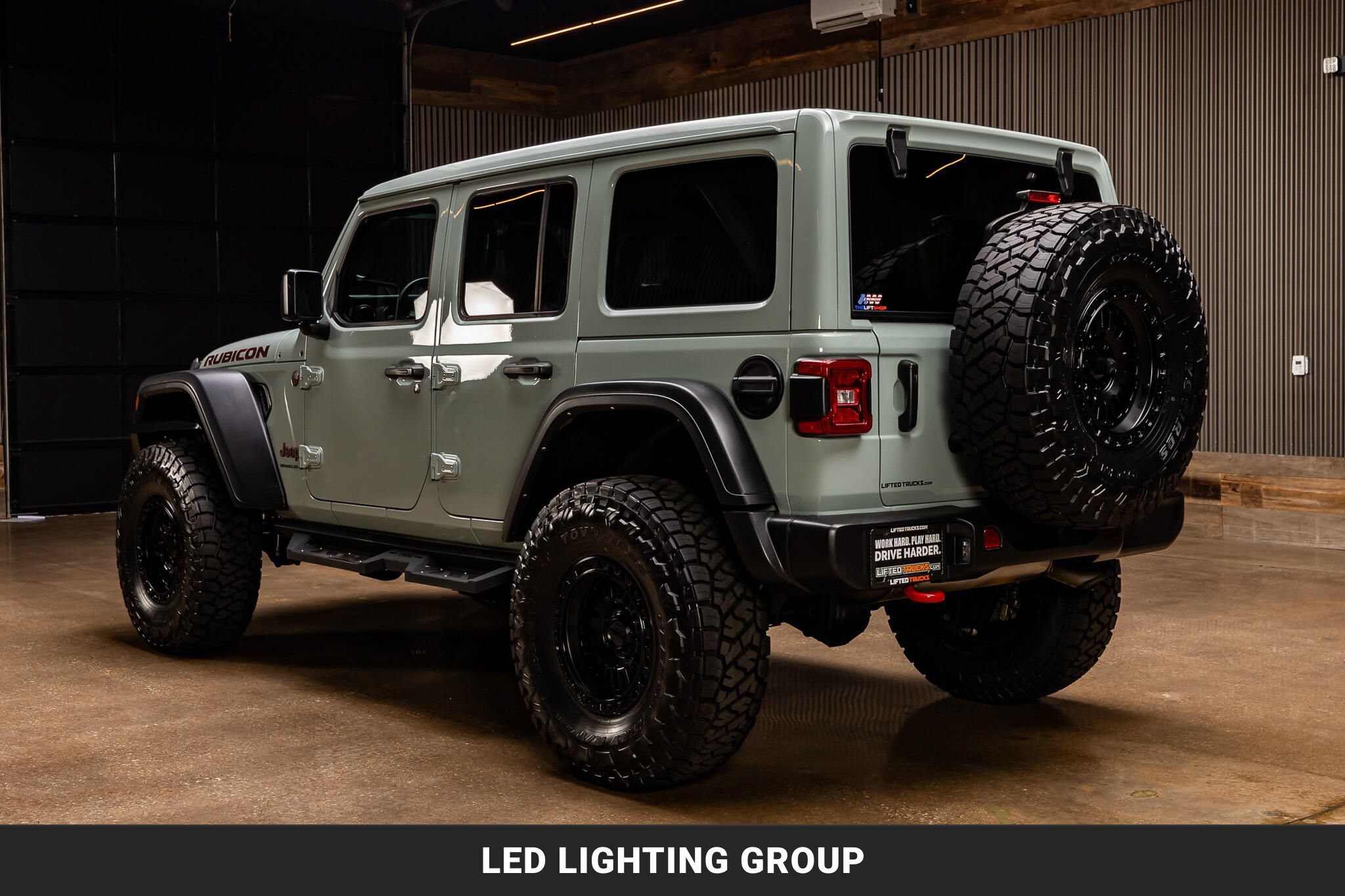 Used 2023 Jeep Wrangler Unlimited Rubicon w/ LED Lighting Group AWD/4WD image 7