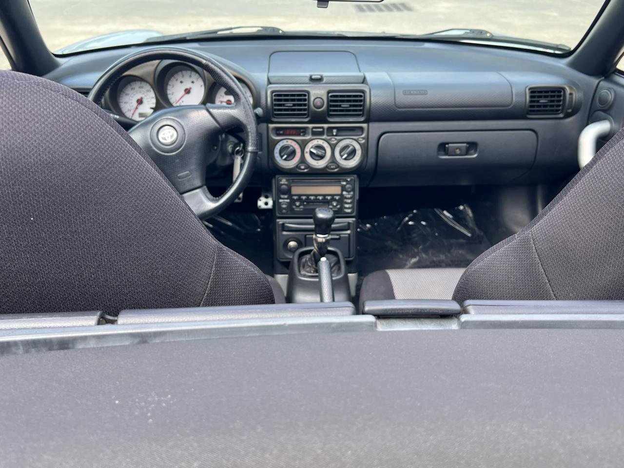Used 2002 Toyota MR2 RWD image 80