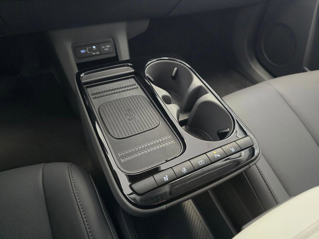 New 2025 Hyundai Ioniq 5 SEL AWD/4WD image 26