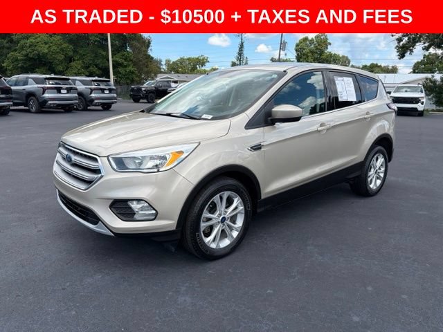 Used 2017 Ford Escape SE FWD image 3