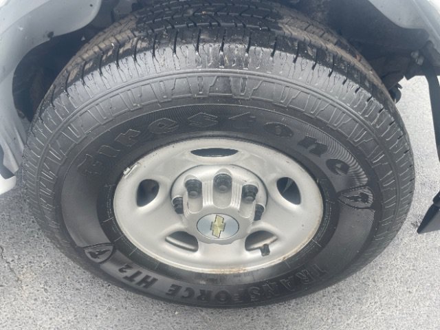 Used 2021 Chevrolet Express 3500 w/ Driver Convenience Package RWD image 23