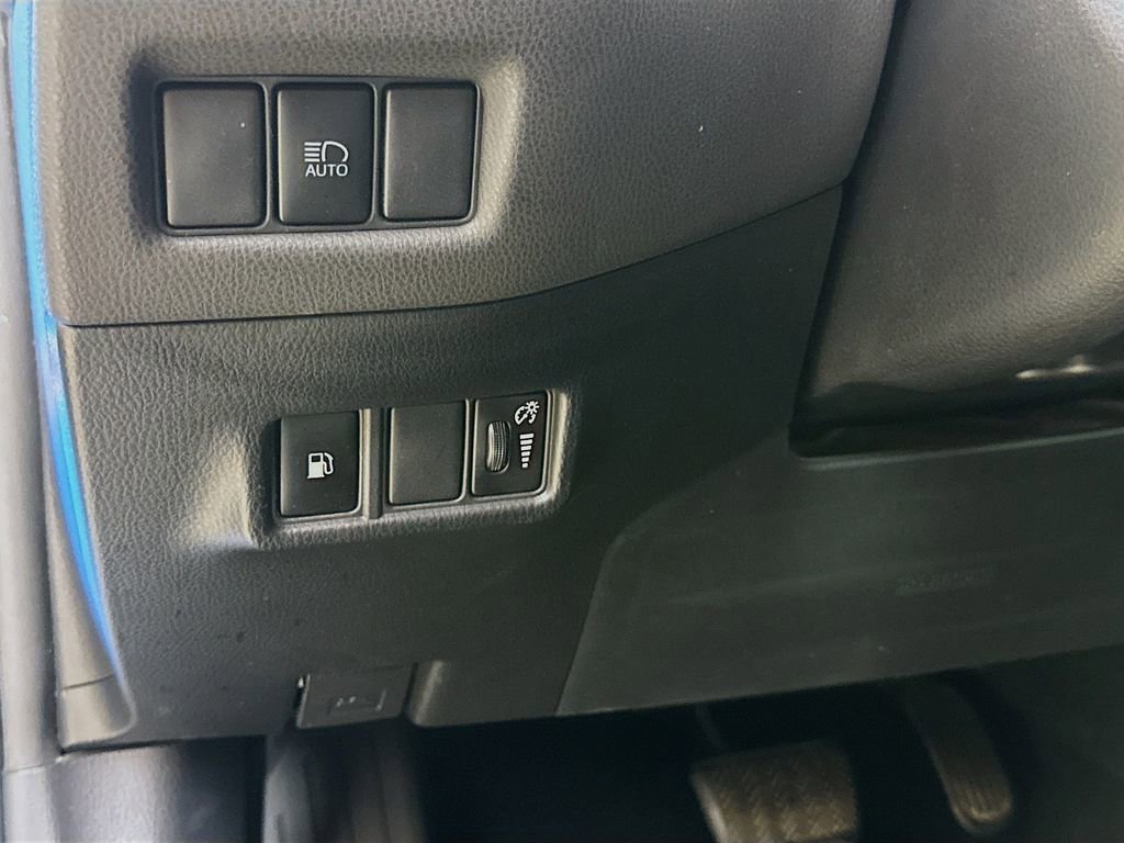 Certified 2019 Toyota C-HR XLE image 10