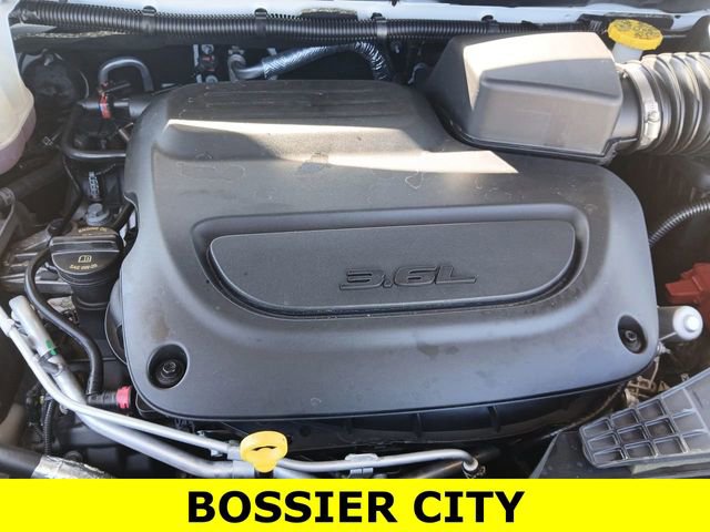 Used 2023 Chrysler Pacifica Touring-L image 29