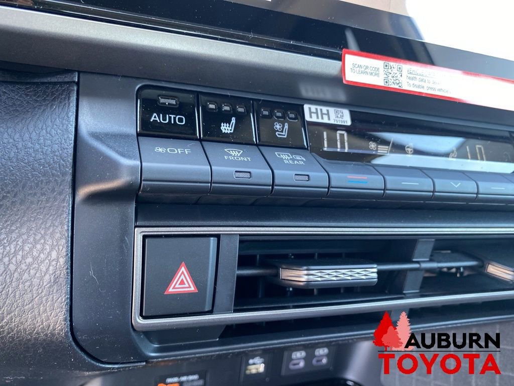 New 2026 Toyota Camry XLE AWD/4WD image 34