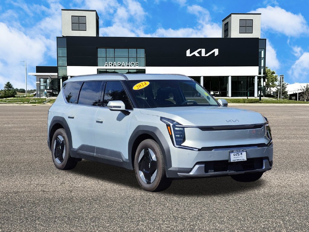 Certified 2024 Kia EV9 Wind AWD/4WD image 2