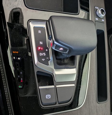 Used 2018 Audi Q5 2.0T Premium Plus w/ Premium Plus Package AWD/4WD image 13