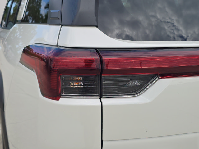 Used 2026 Subaru Outback Limited AWD/4WD image 7